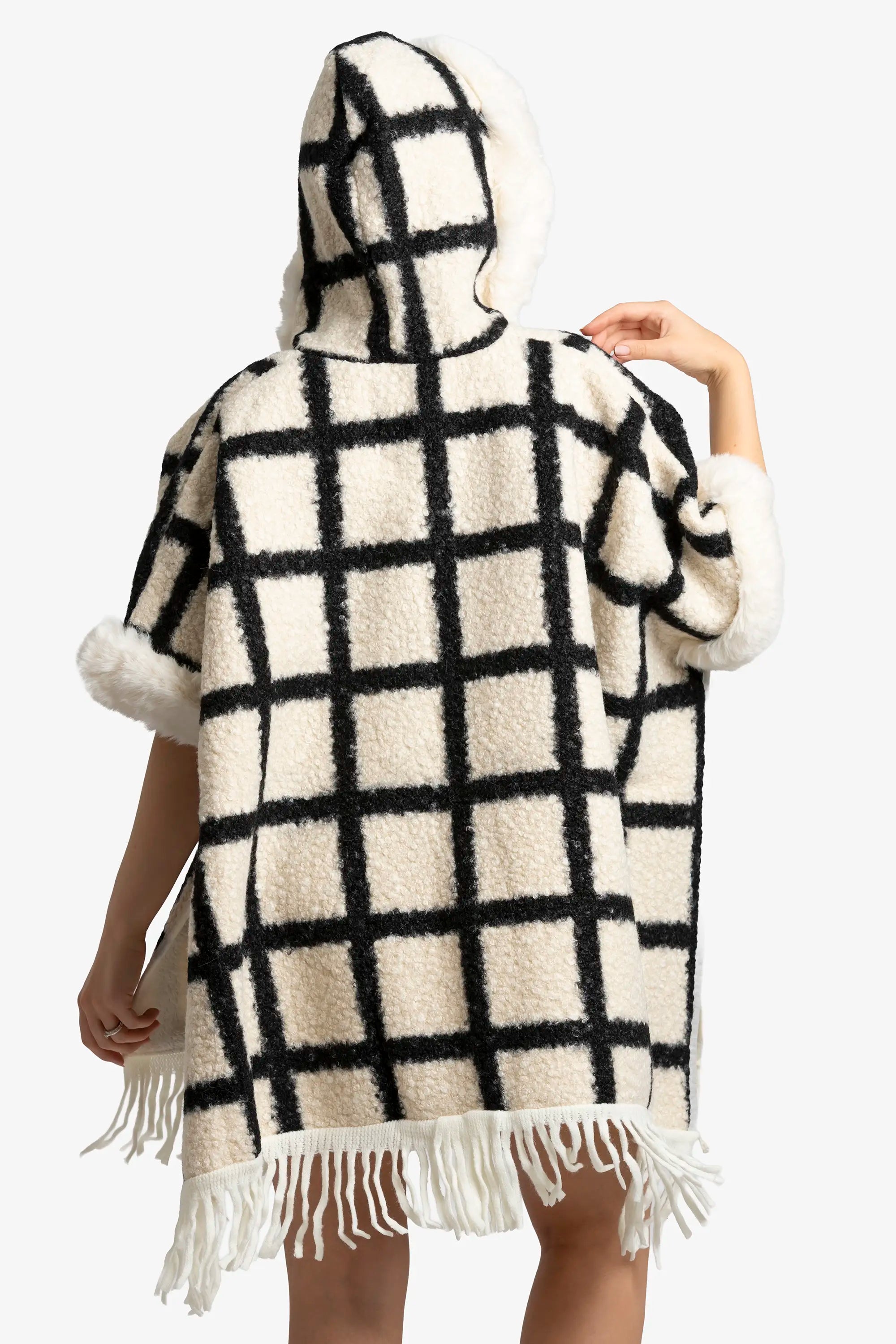 Modern Grid Cozy Poncho